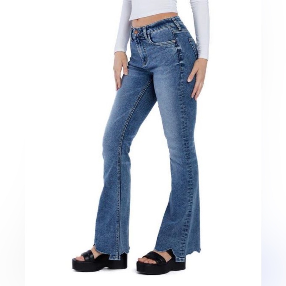 Hint of Blu High-rise Flare Jeans 31